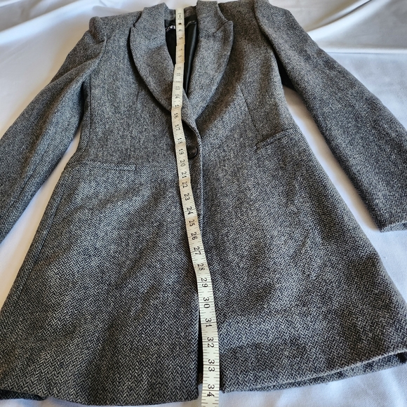 Zara XS blazer jacket, long, exaggerated shoulder, 100% wool - Picture 6 of 9
